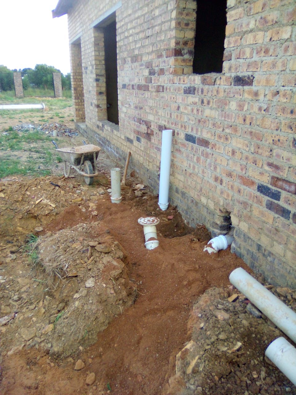 Sanitation and drainage piping laid at a new build